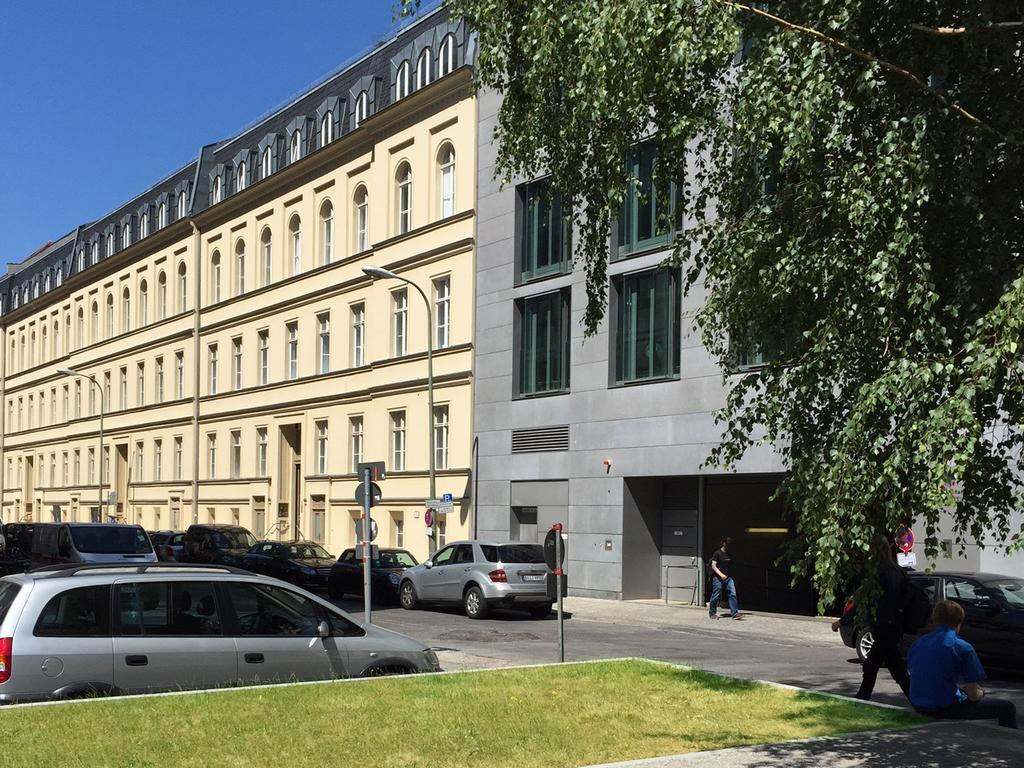 Luxury 2 Bedroom Apartment In The Heart Of Mitte, Berlin Exterior foto